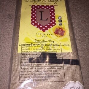 𝅺New red polka dot monogrAm "L" big flag 2 sided